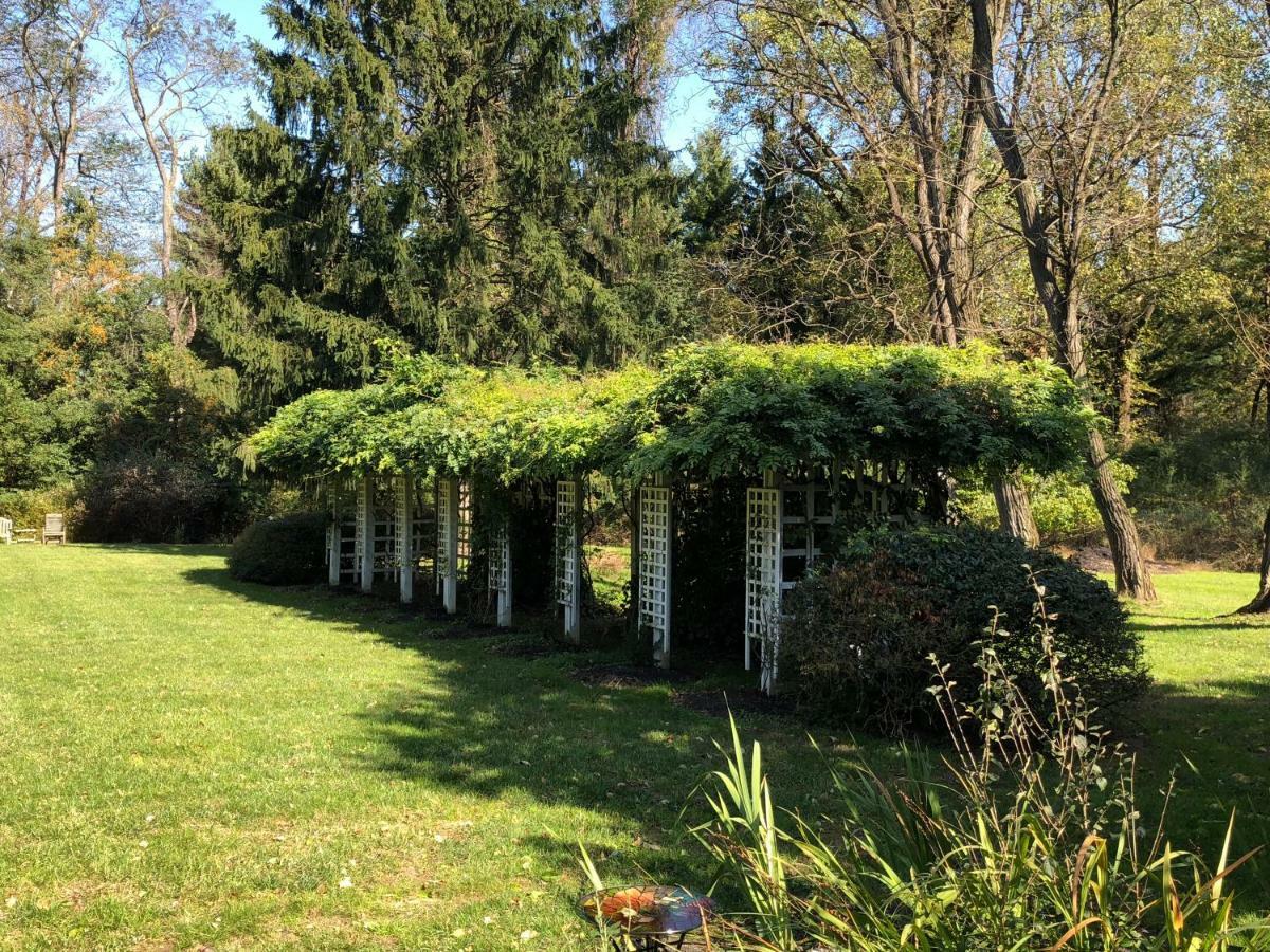 Wild Wisteria Acomodação com café da manhã Chadds Ford Exterior foto